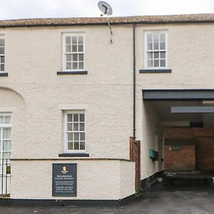 3 Kings Mews Apartment